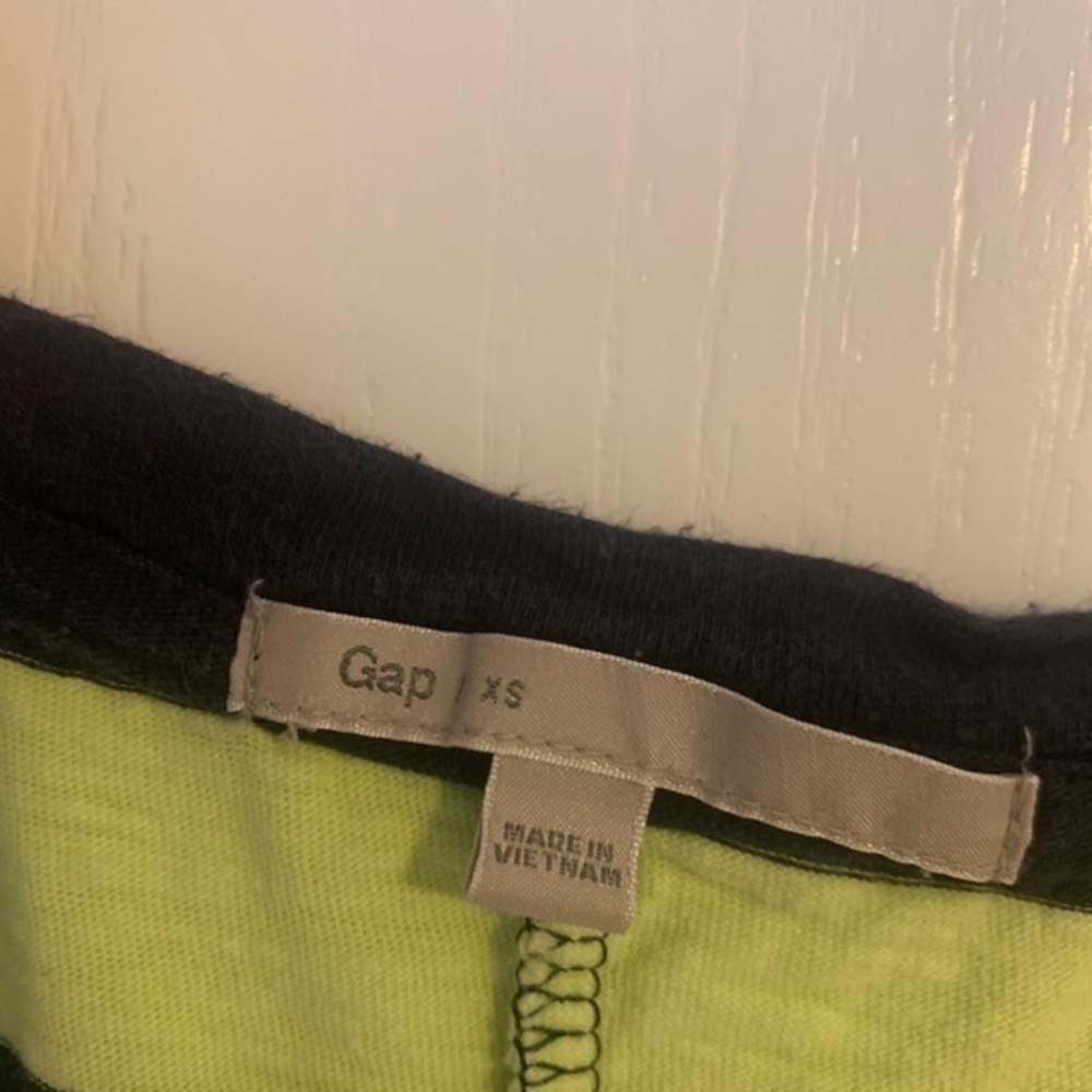 GAP super cute - Picture 2 of 2